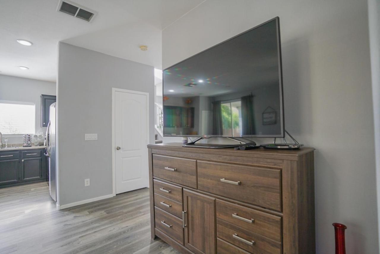Ultra Modern Las Vegas Home 20Min From The Strip Esterno foto