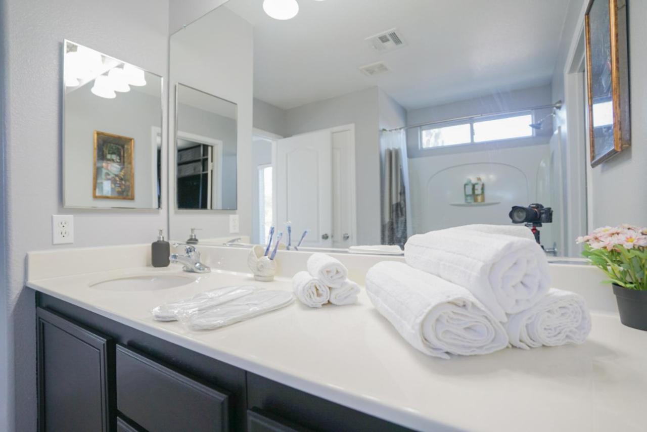 Ultra Modern Las Vegas Home 20Min From The Strip Esterno foto