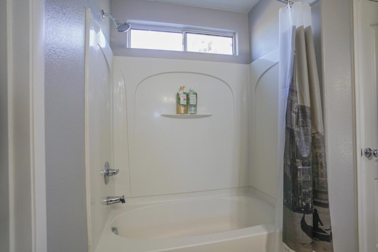 Ultra Modern Las Vegas Home 20Min From The Strip Esterno foto